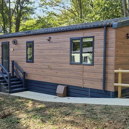 Woolverstone Marina And Lodge Park Ipswich Exterior photo